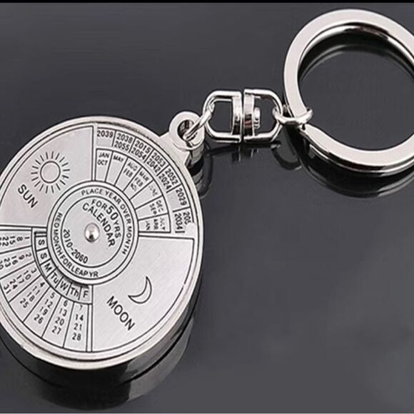 50 YEAR PERPETUAL CALENDAR KEYRING - Picture 3 of 4